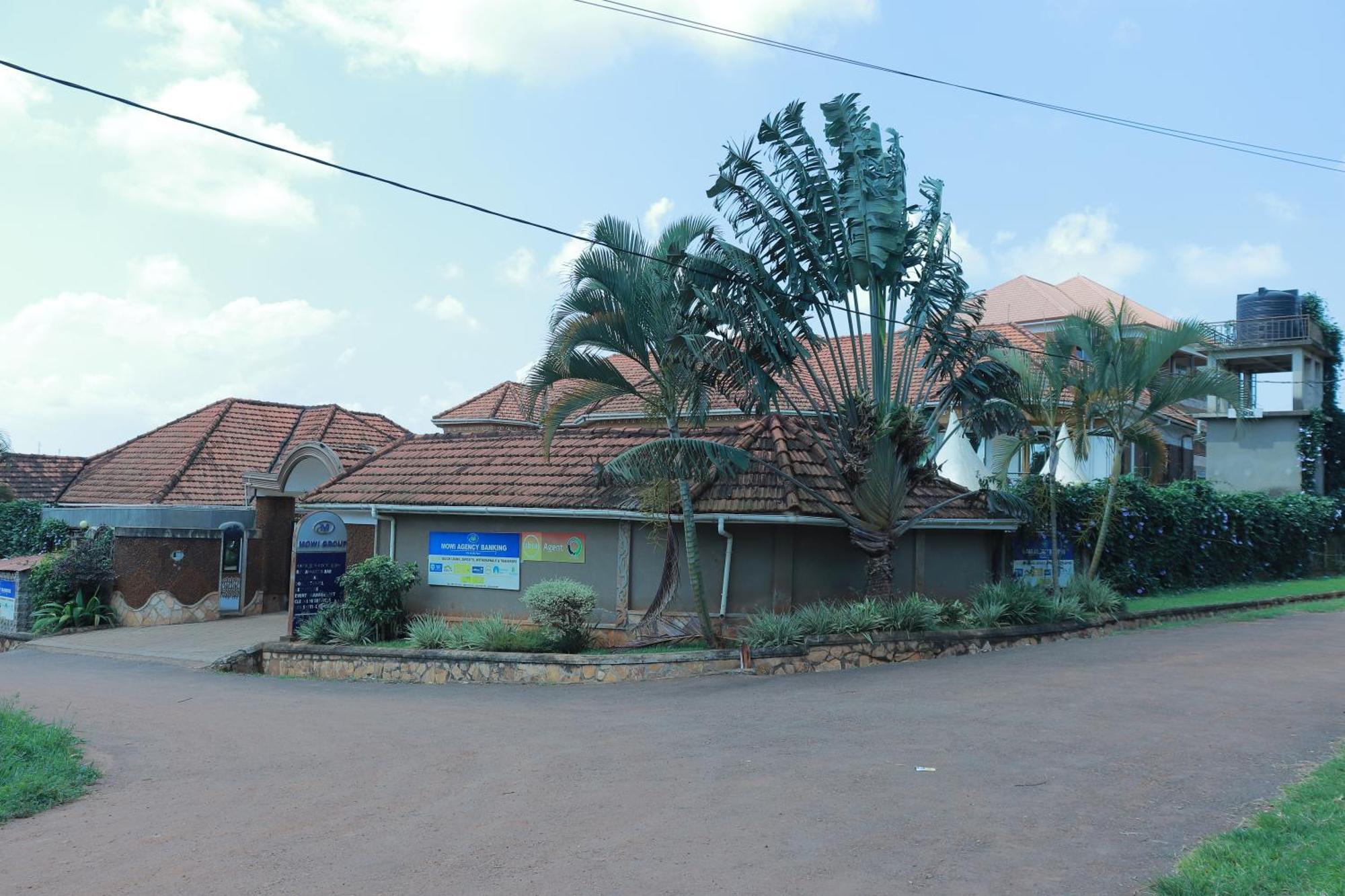 Mowicribs Hotel And Spa Entebbe Extérieur photo