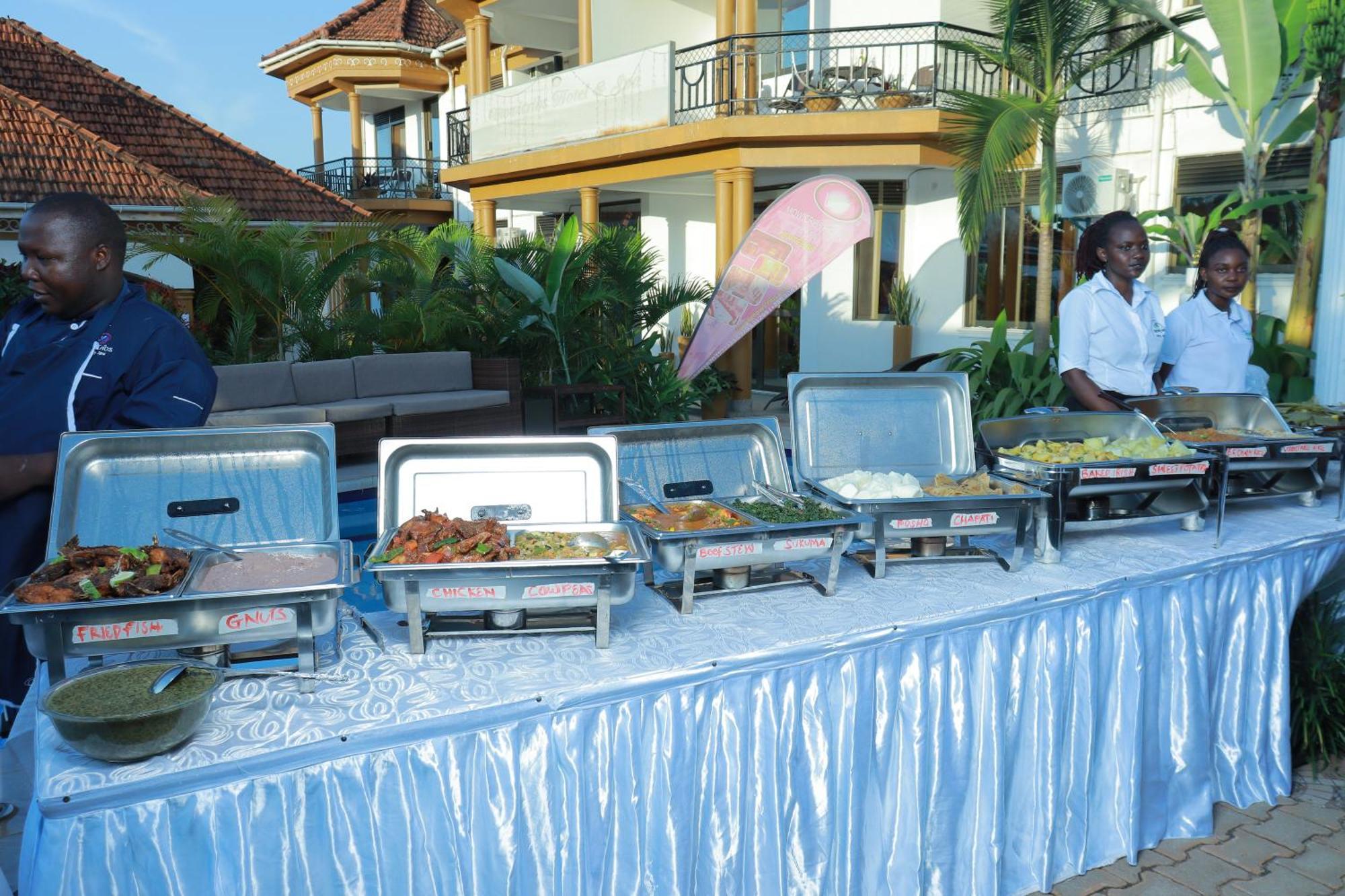 Mowicribs Hotel And Spa Entebbe Extérieur photo